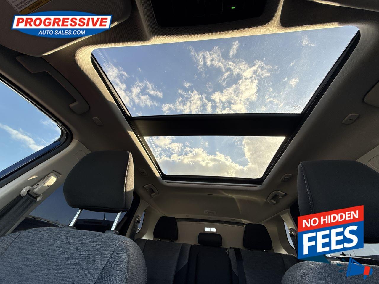 2022 Nissan Rogue SV - Moonroof -  Apple CarPlay Photo