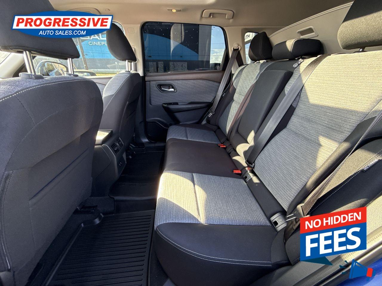 2022 Nissan Rogue SV - Moonroof -  Apple CarPlay Photo