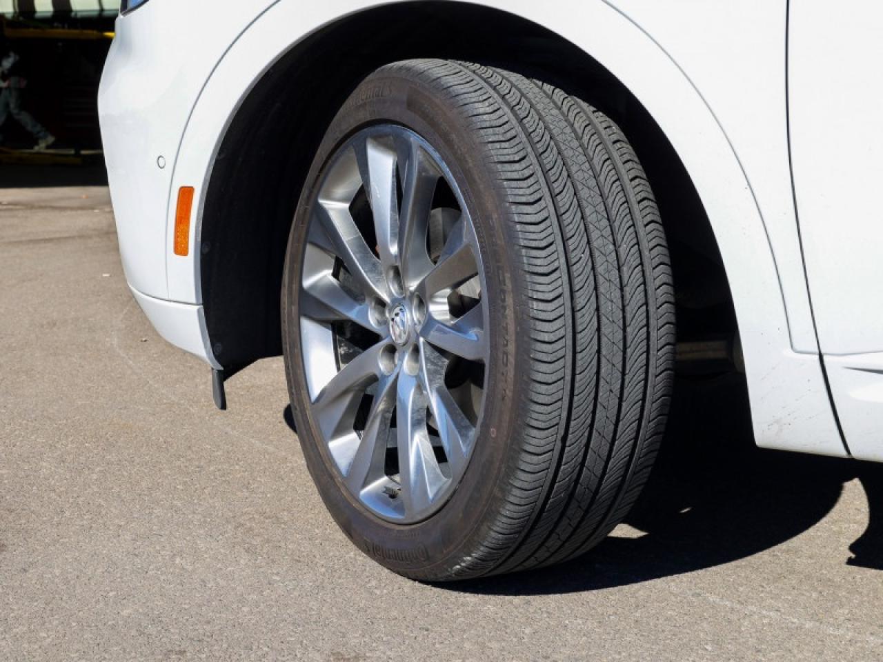 2022 Buick Envision Avenir  - Sunroof -  Navigation Photo