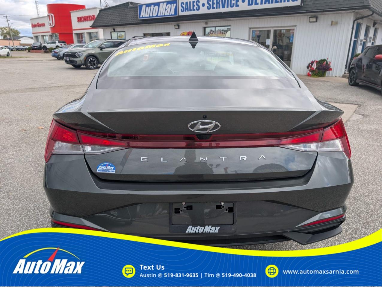 2023 Hyundai Elantra Preferred Photo