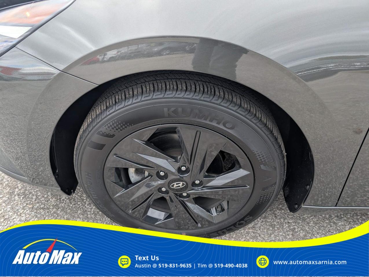 2023 Hyundai Elantra Preferred Photo