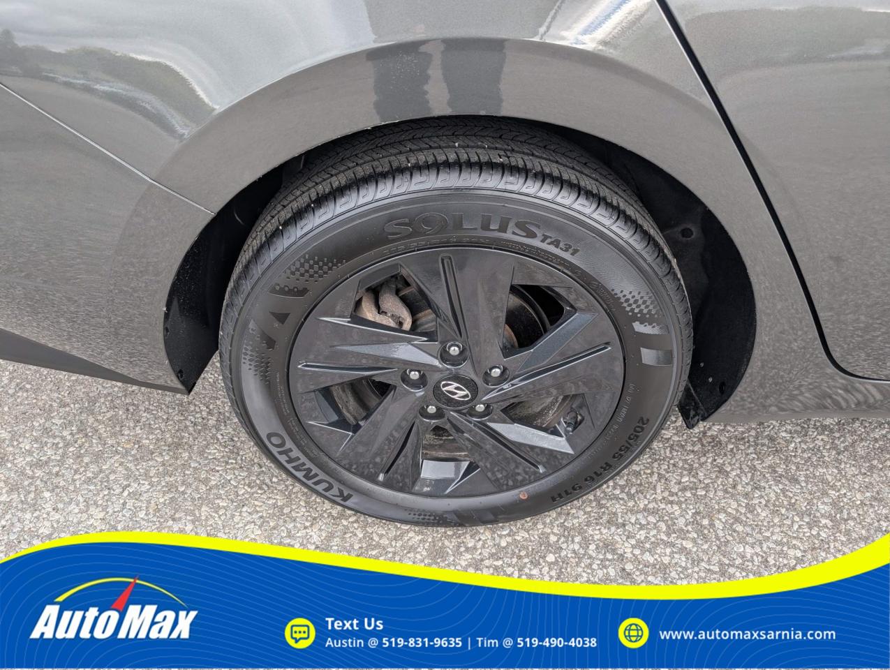 2023 Hyundai Elantra Preferred Photo