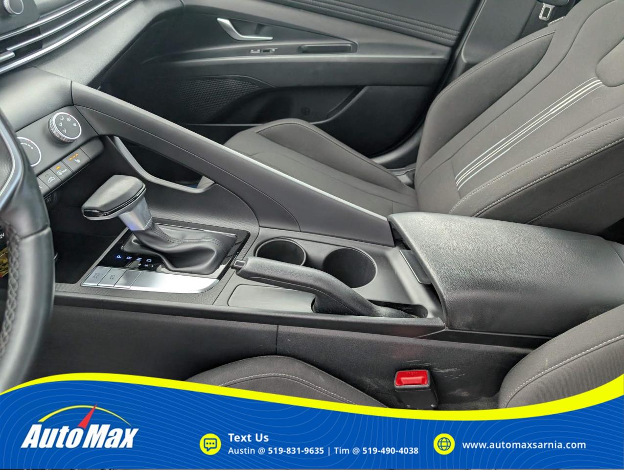 2023 Hyundai Elantra Preferred Photo