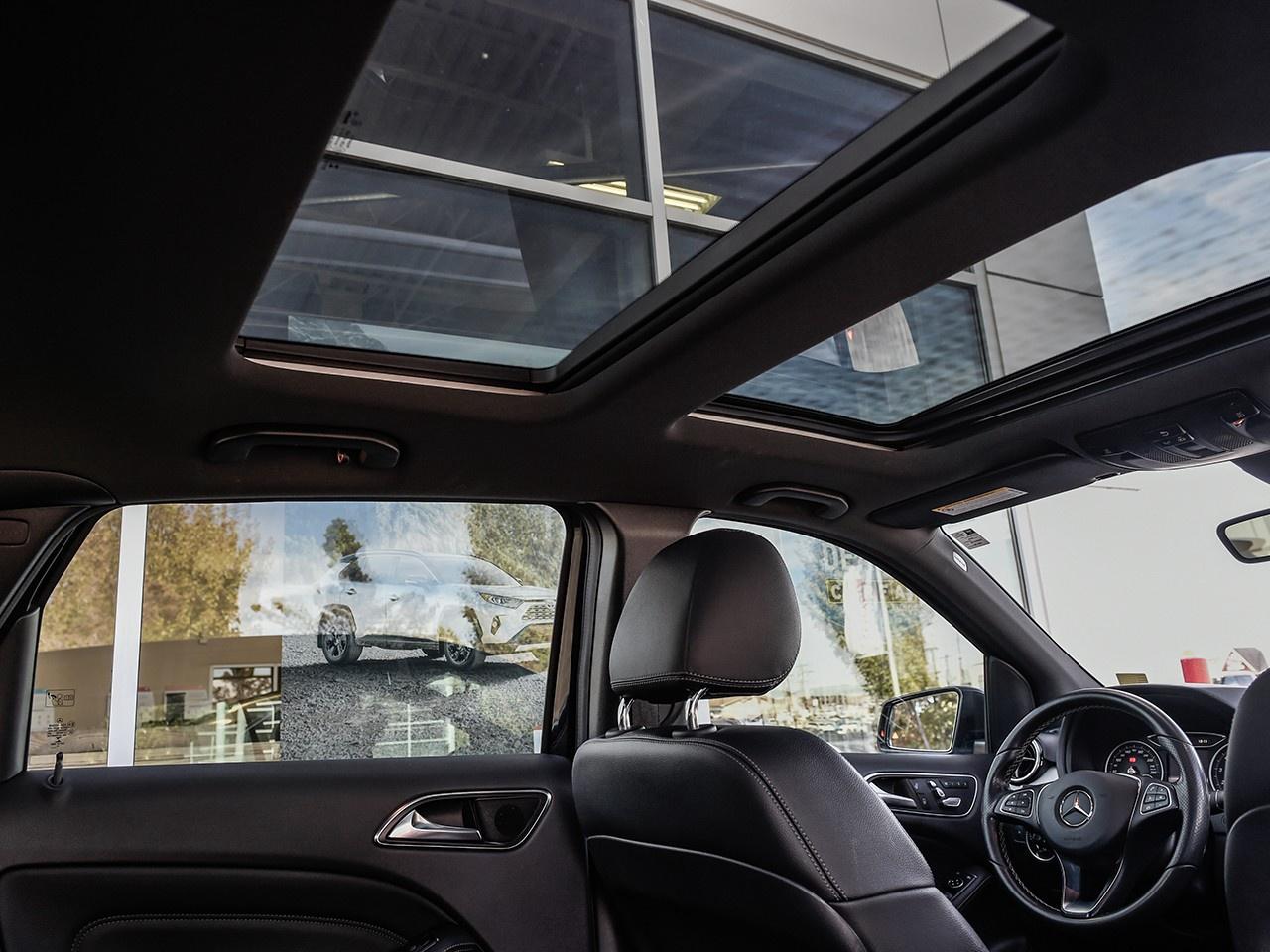 2019 Mercedes-Benz B-Class Sports Tourer Photo