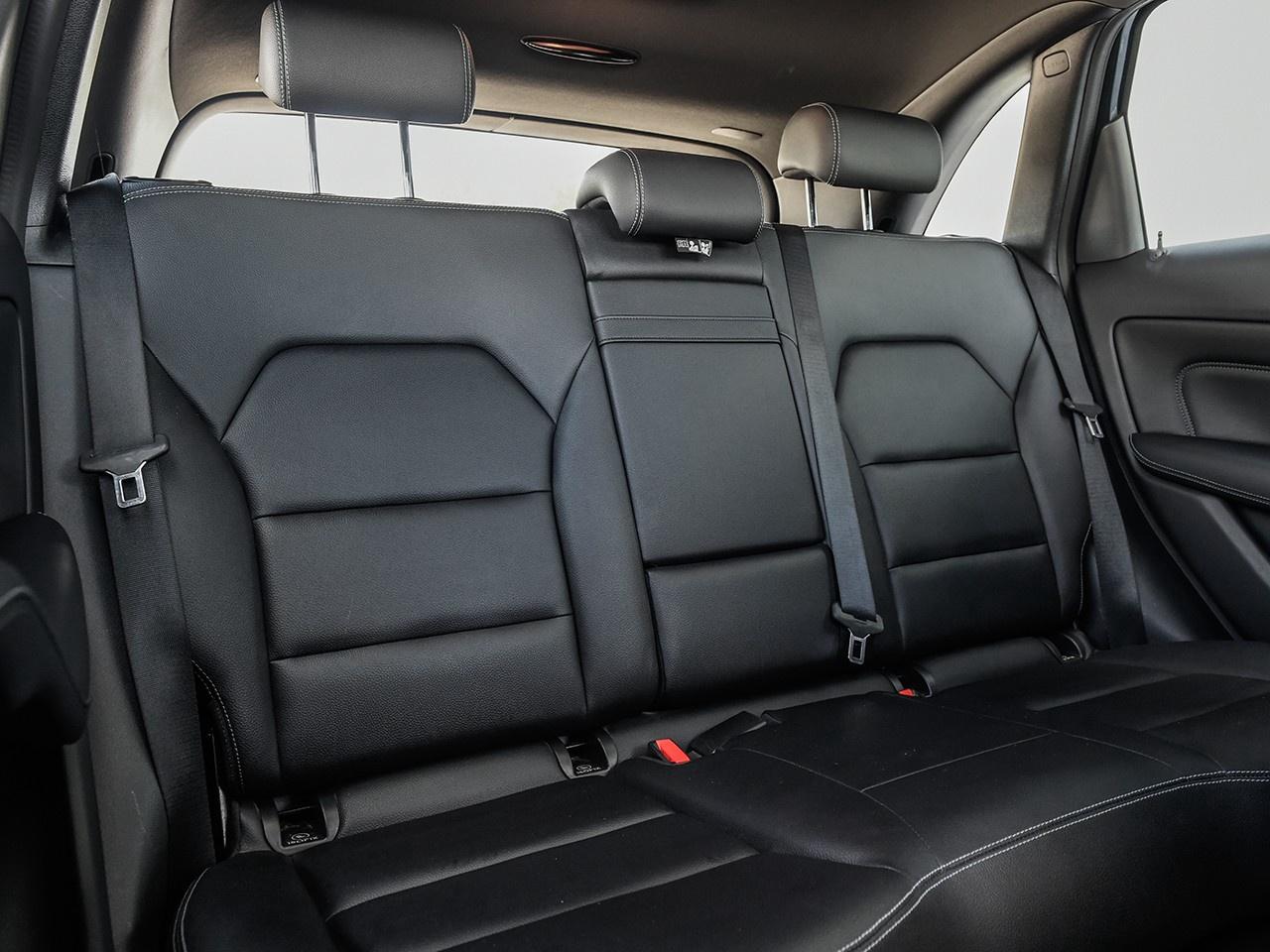 2019 Mercedes-Benz B-Class Sports Tourer Photo