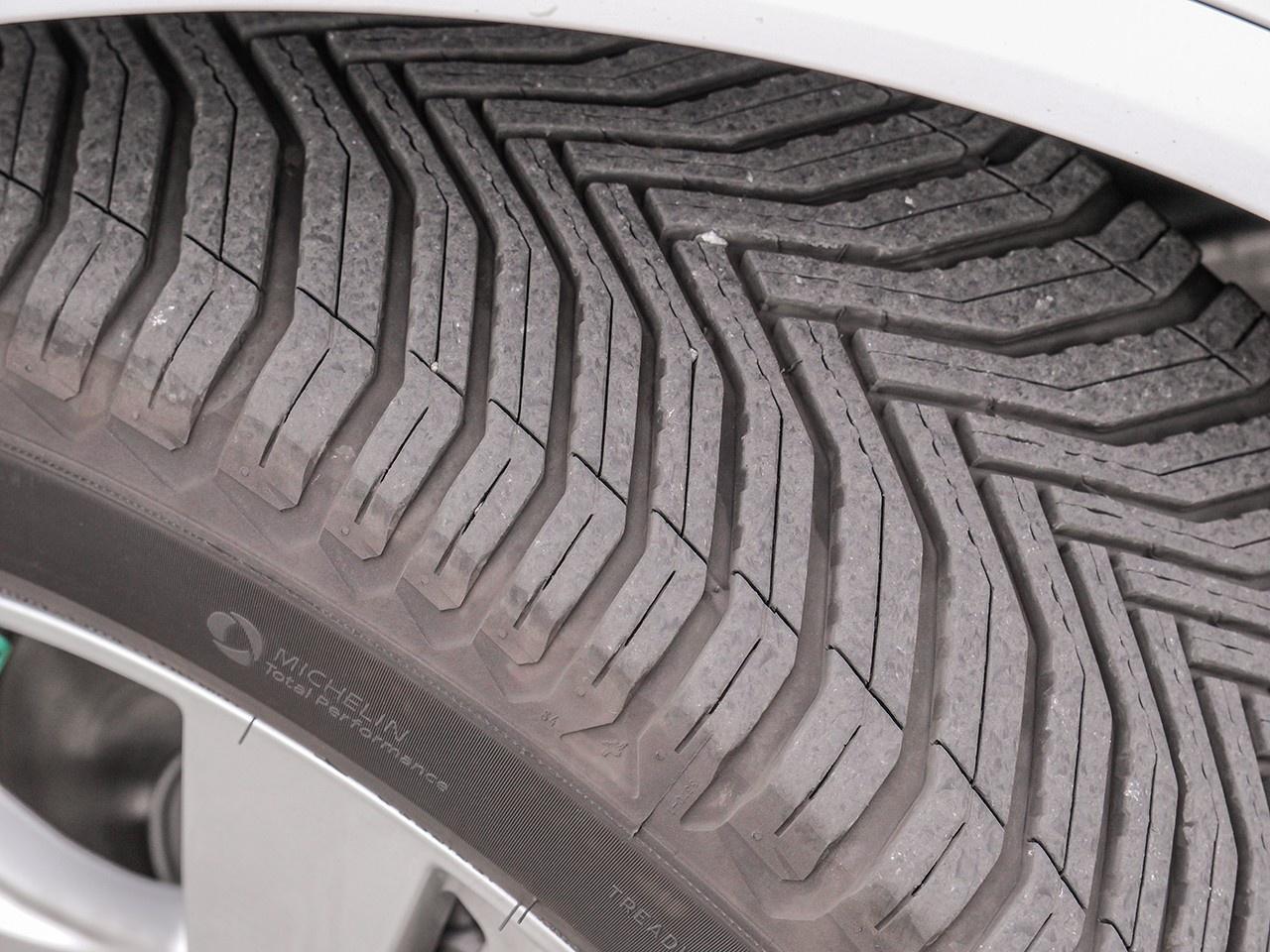 2018 Audi Q5 2.0T Technik Photo