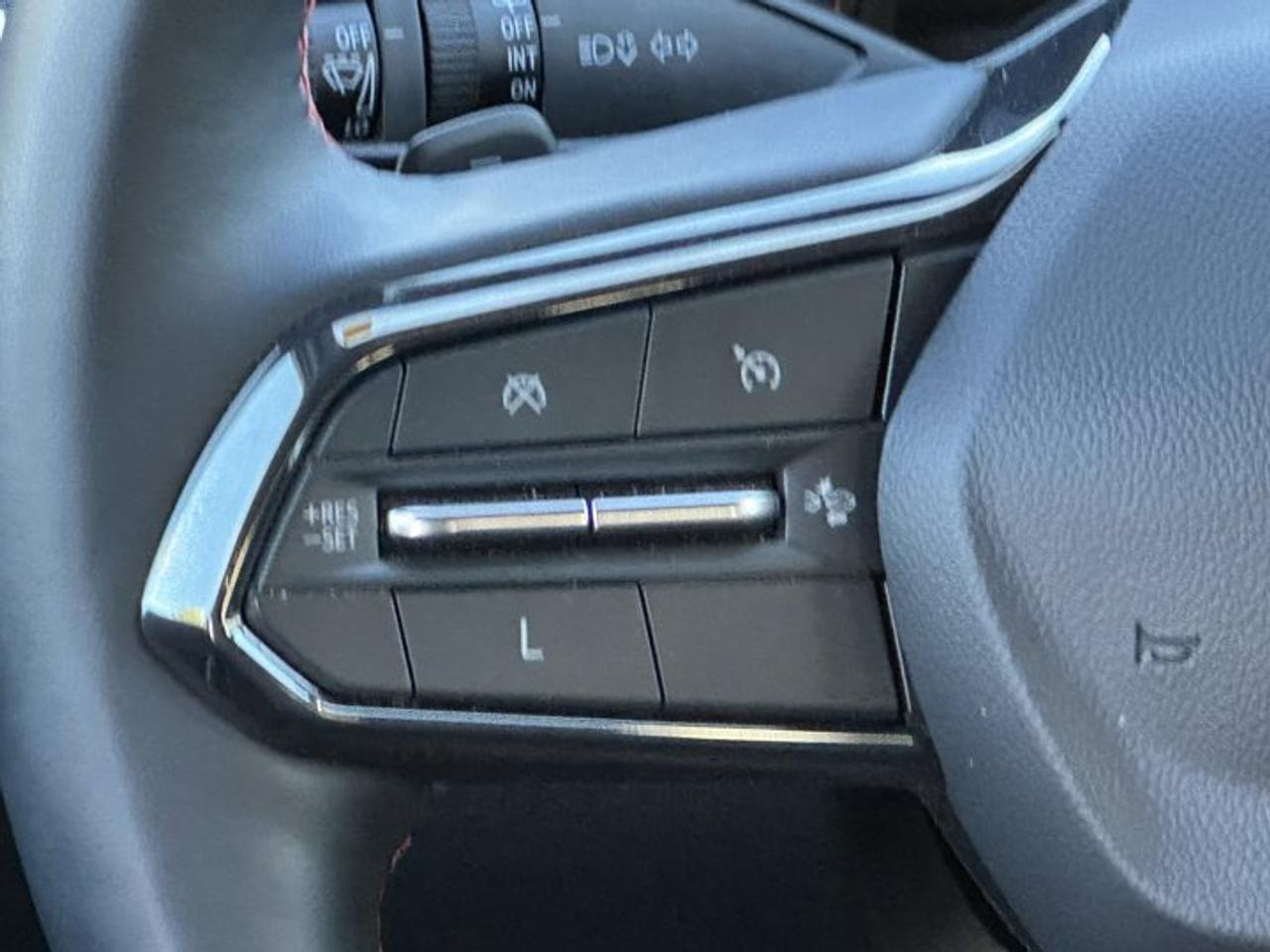 13033198