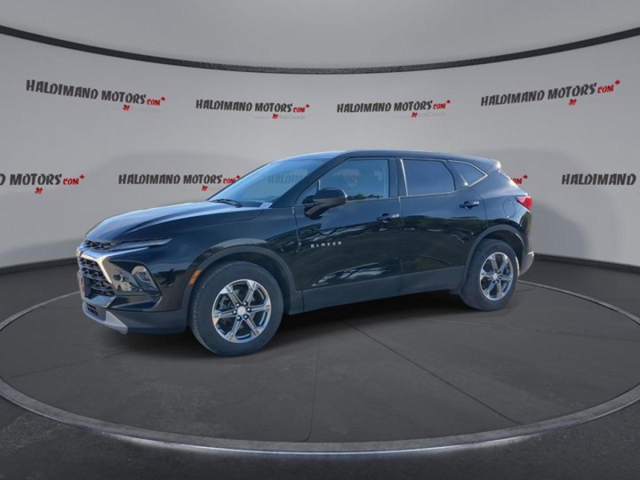 2023 Chevrolet Blazer LT AWD | Heated Seats | Heated Steering Wheel Photo3