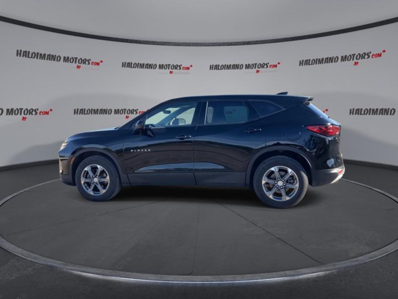 2023 Chevrolet Blazer LT AWD | Heated Seats | Heated Steering Wheel Photo4