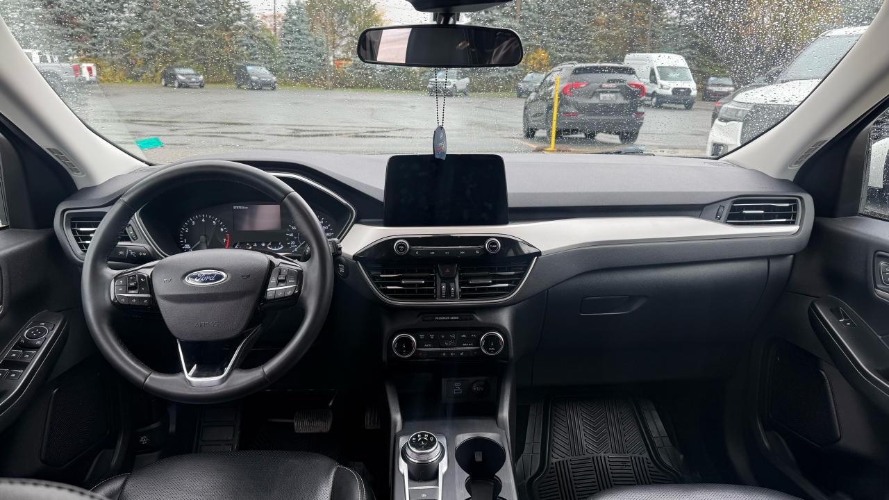 2022 Ford Escape  Photo5
