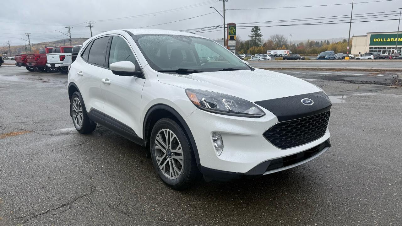 2022 Ford Escape  Photo1