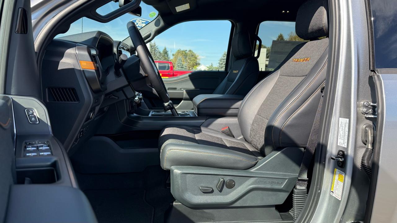 2025 Ford F-150  Photo4