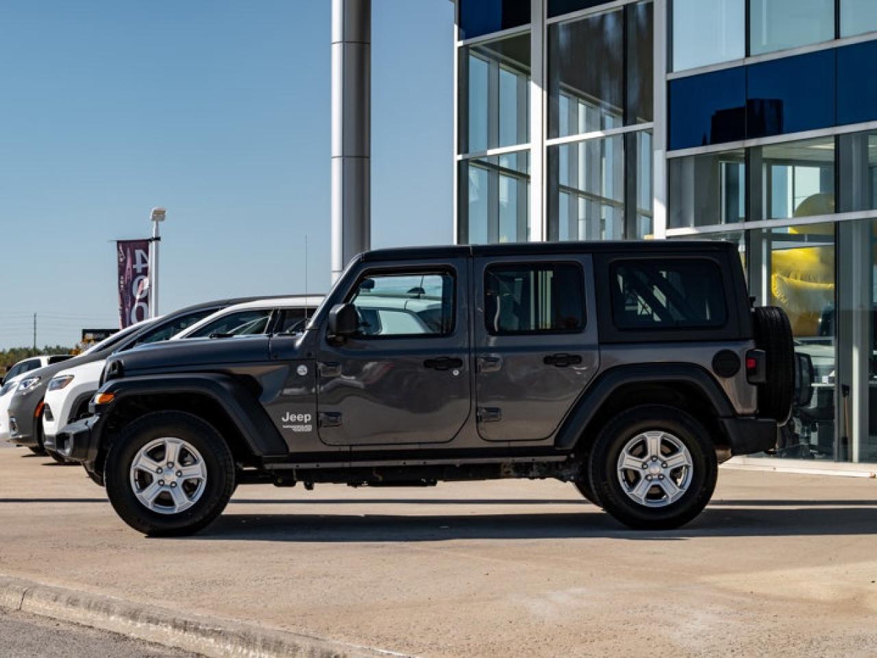 2019 Jeep Wrangler UNLIMITED SPORT Photo4