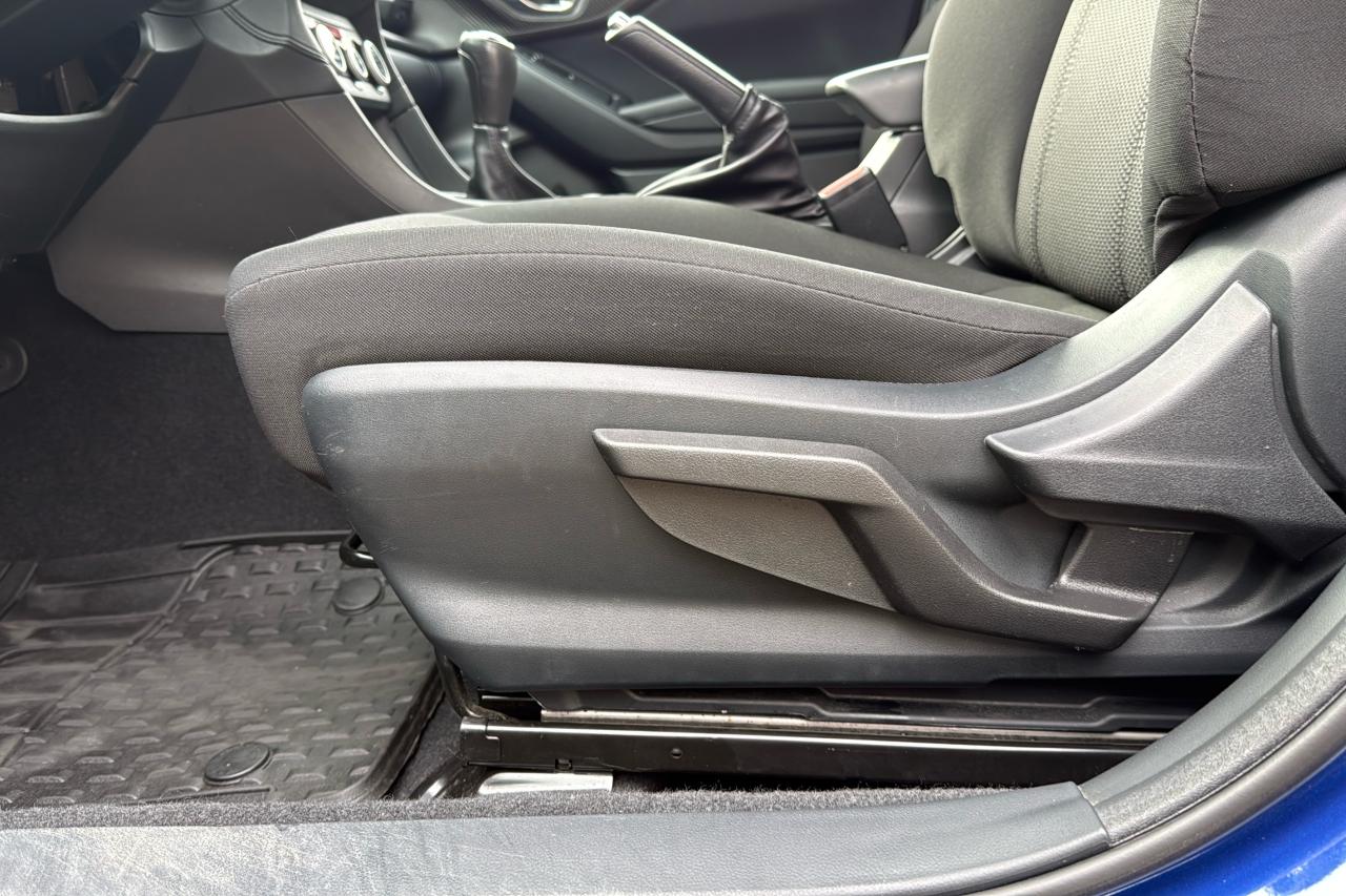2022 Subaru Impreza Touring Photo