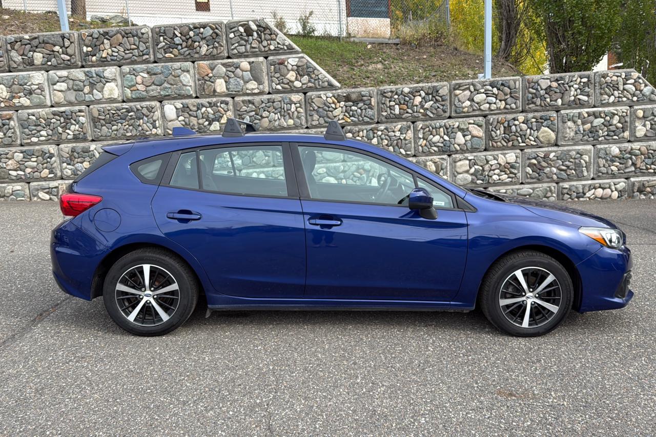 2022 Subaru Impreza Touring Photo
