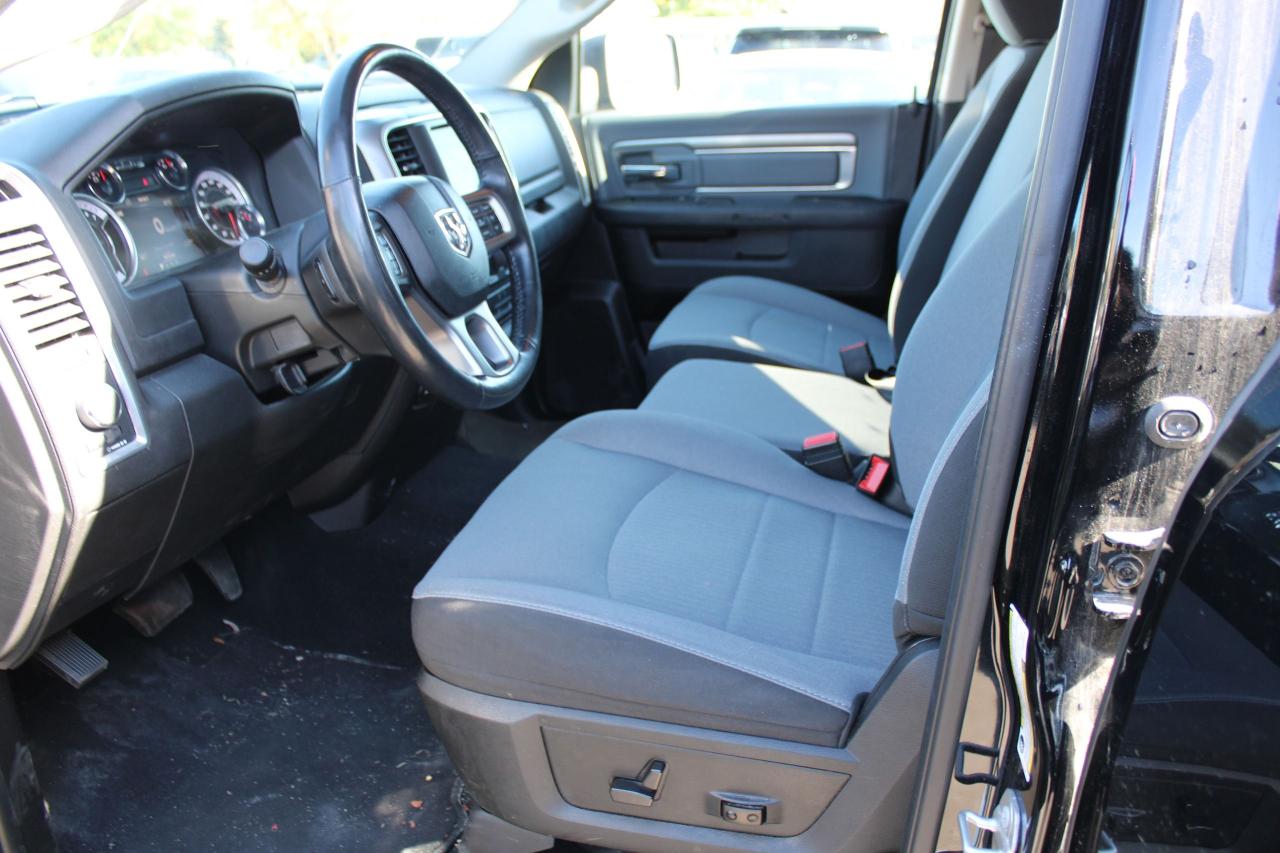 2022 RAM 1500 Classic SLT 4x4 Crew Cab 5'7" Box - Photo #7