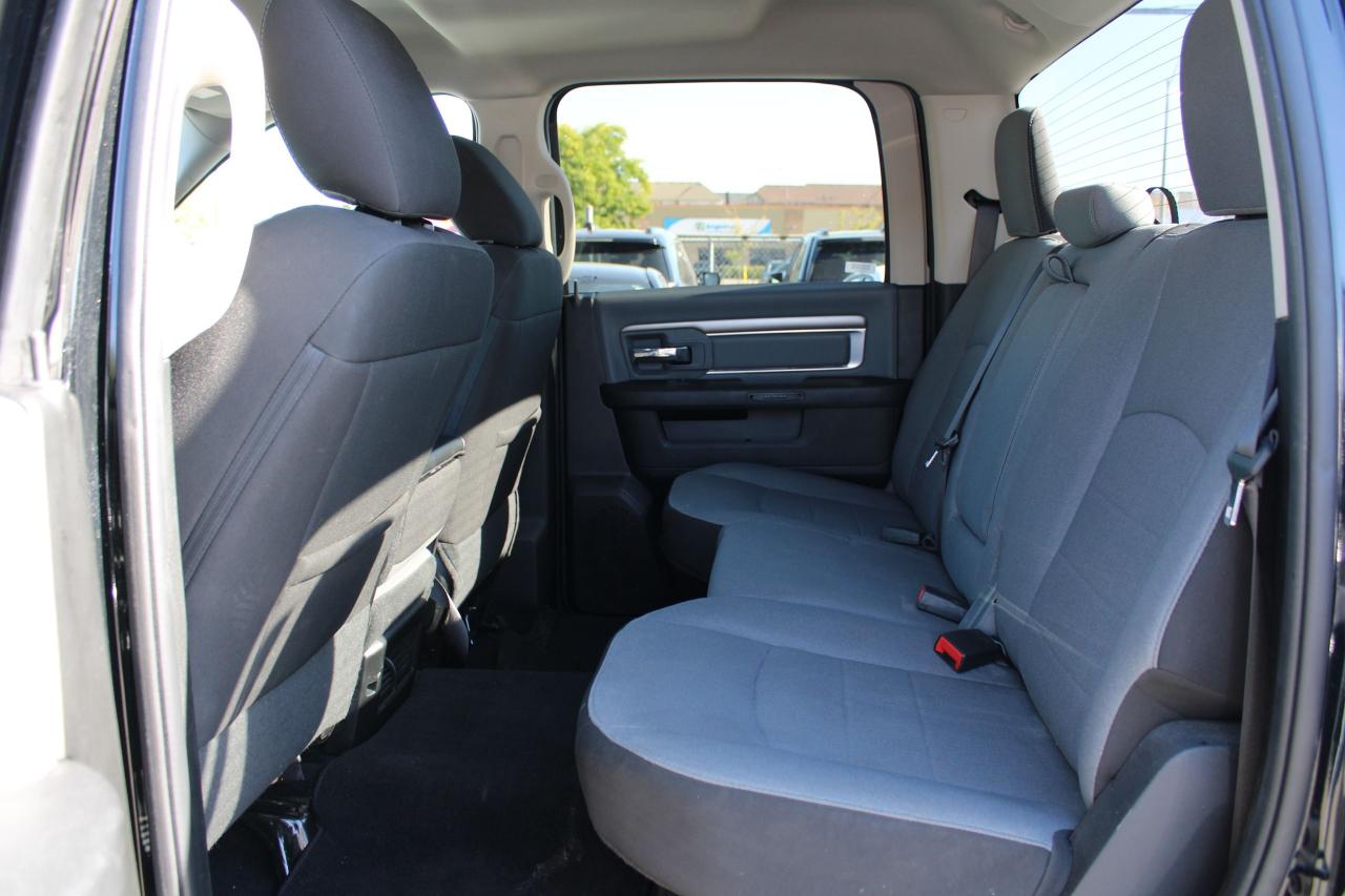 2022 RAM 1500 Classic SLT 4x4 Crew Cab 5'7" Box - Photo #8