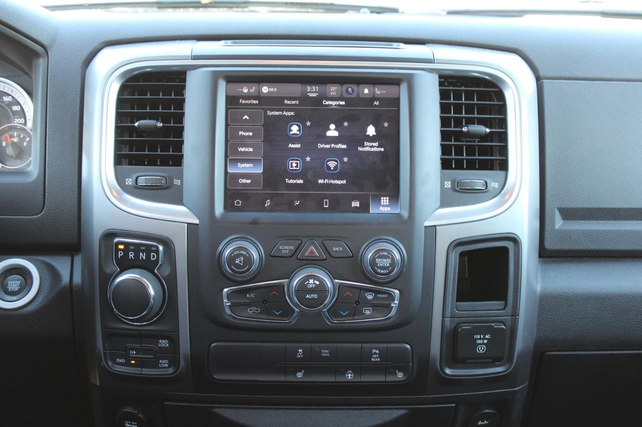 2022 RAM 1500 Classic SLT 4x4 Crew Cab 5'7" Box - Photo #15