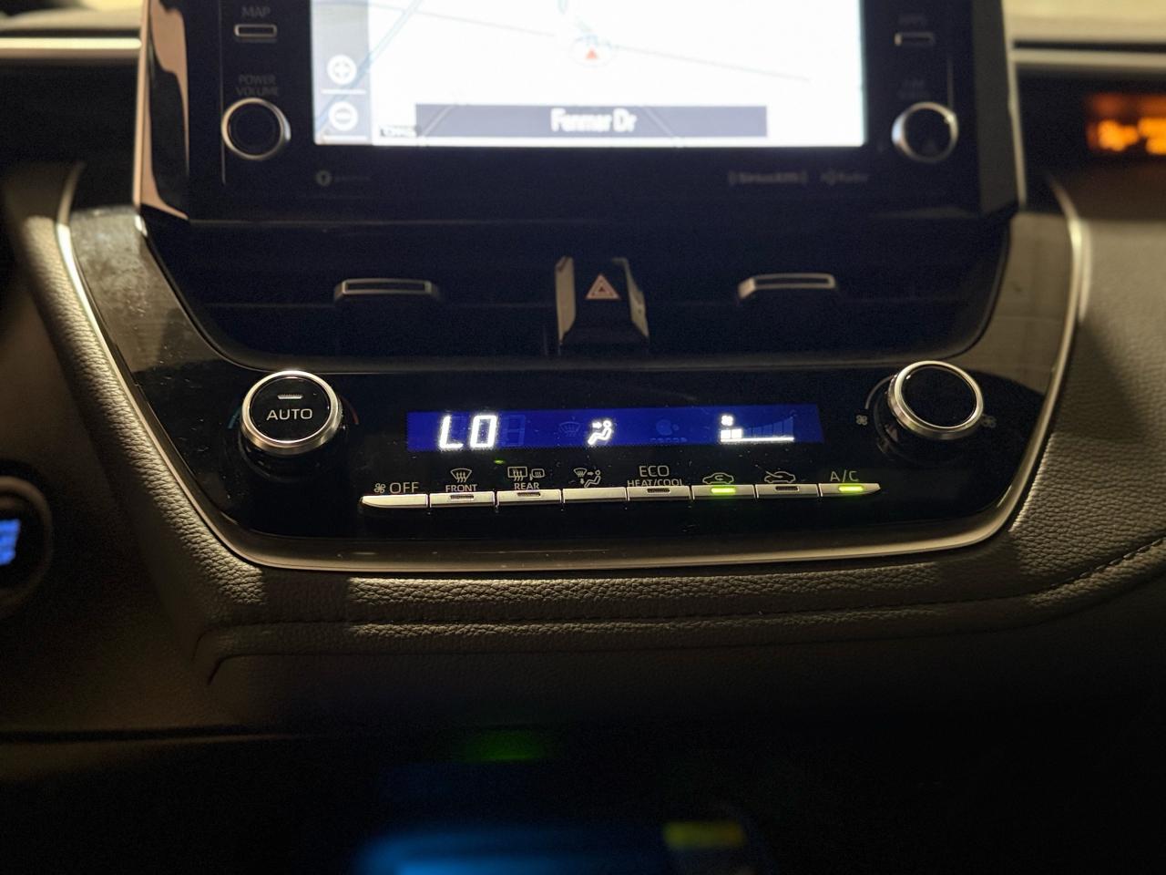 2020 Toyota Corolla SE - Photo #12