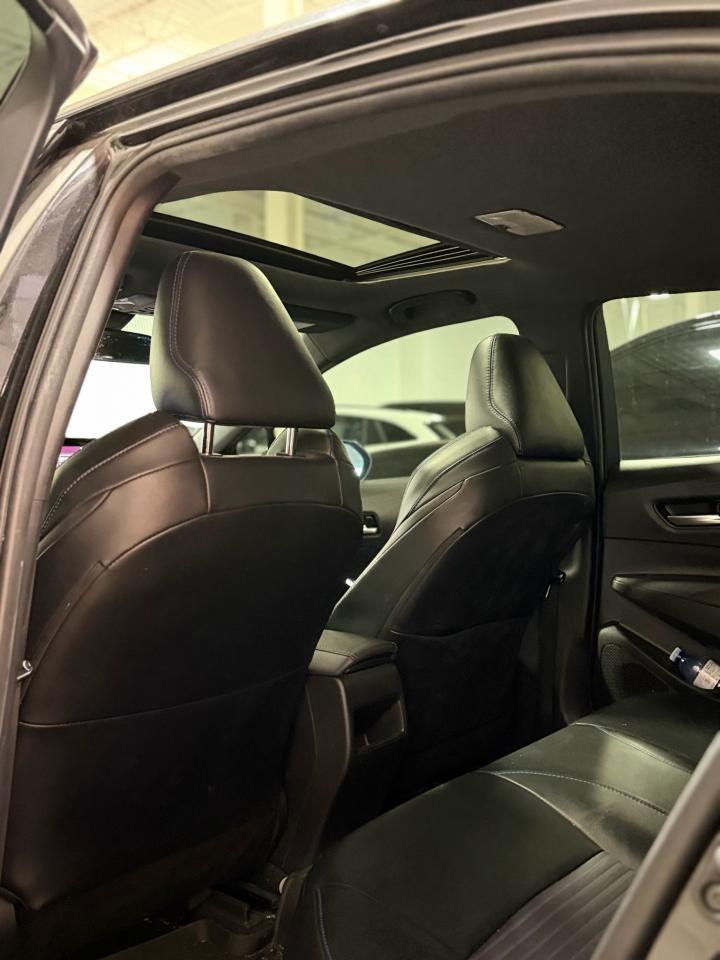 2020 Toyota Corolla SE - Photo #15