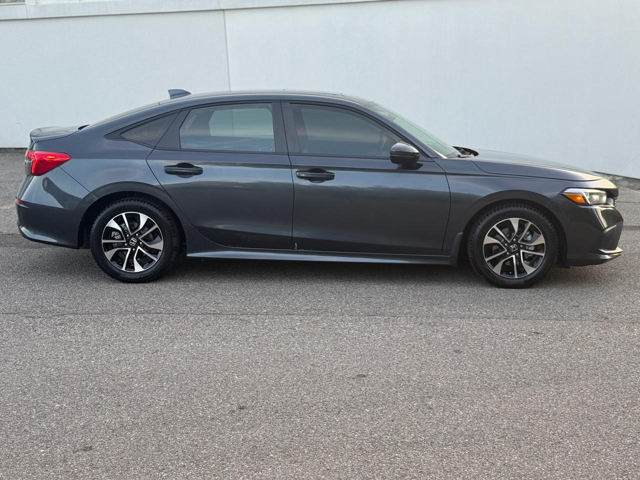 2022 Honda Civic Sport CVT Photo3