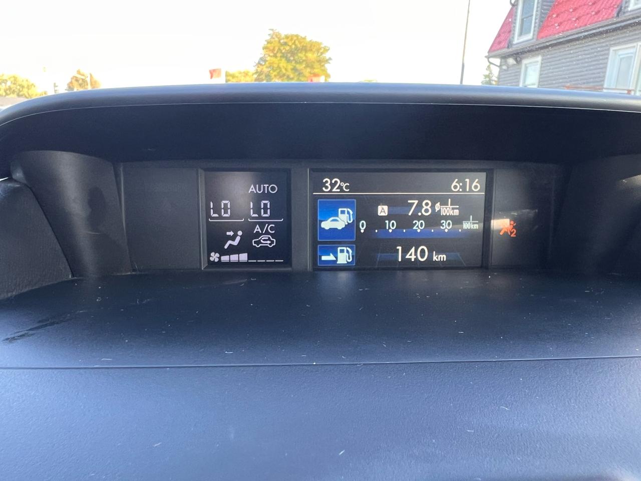 2016 Subaru Crosstrek 2.0i w/Limited Pkg Photo25