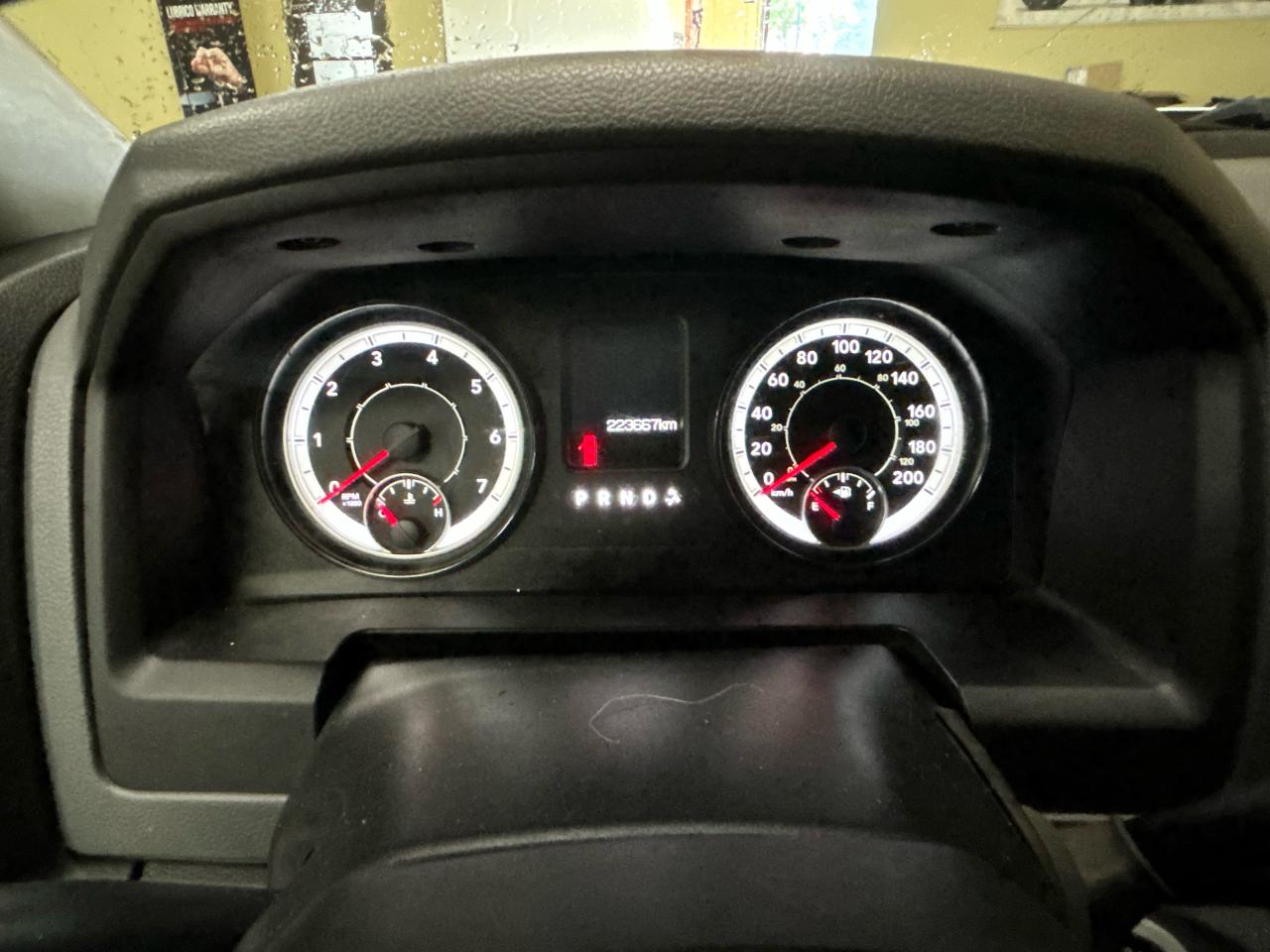 2016 RAM 2500 ST - Photo #12