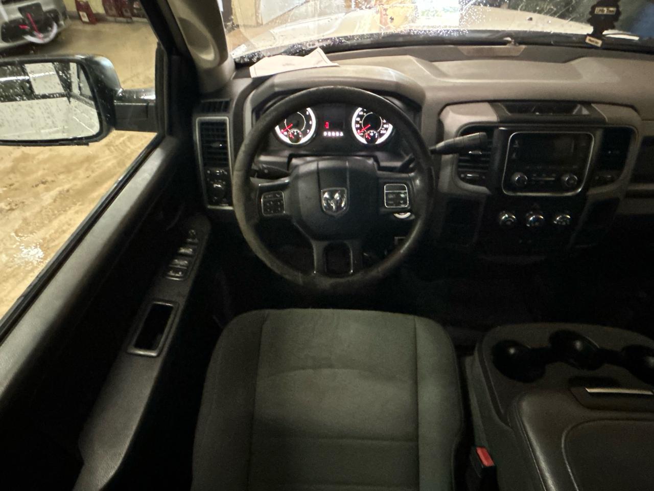 2016 RAM 2500 ST - Photo #10