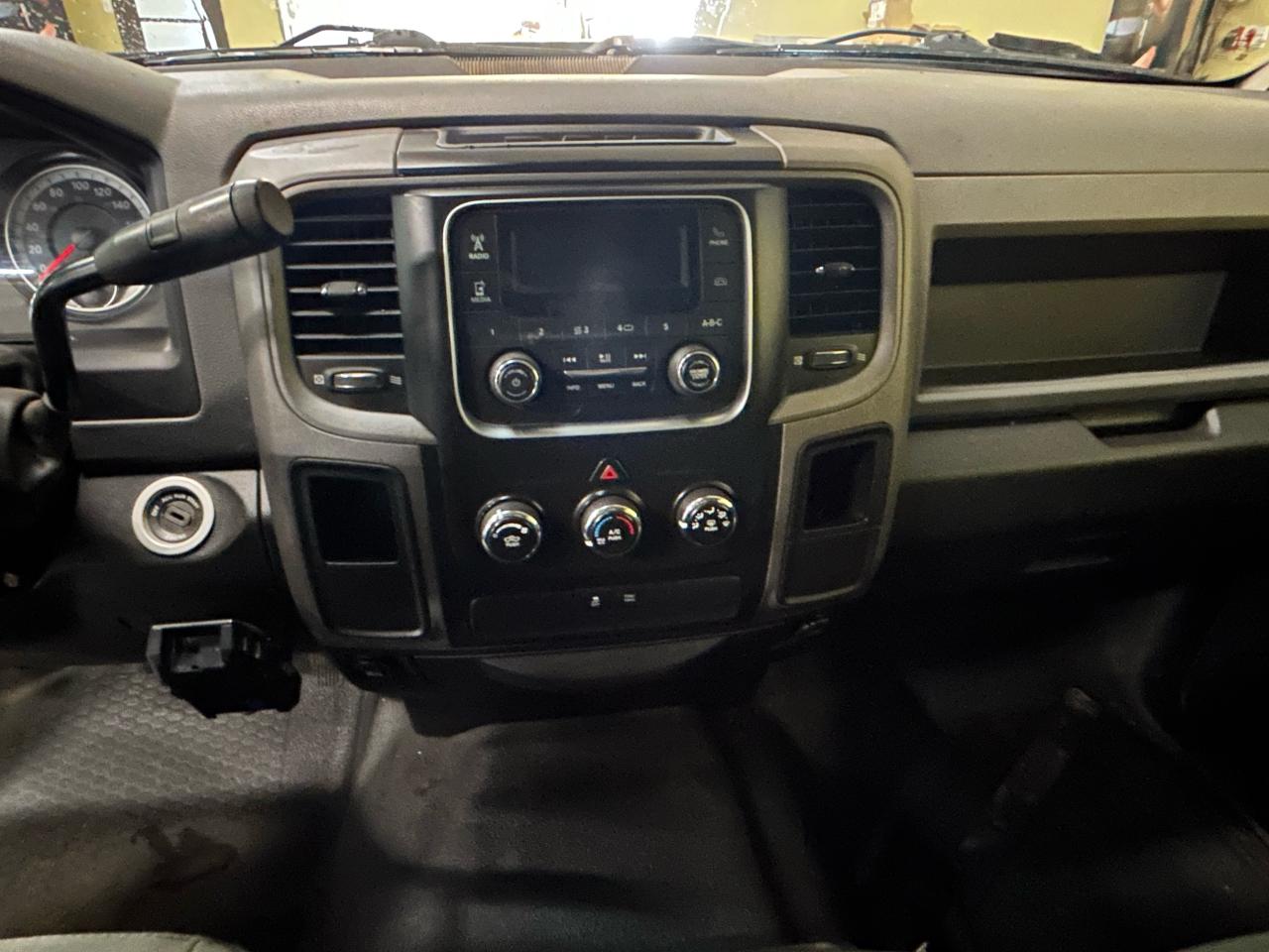 2016 RAM 2500 ST - Photo #13