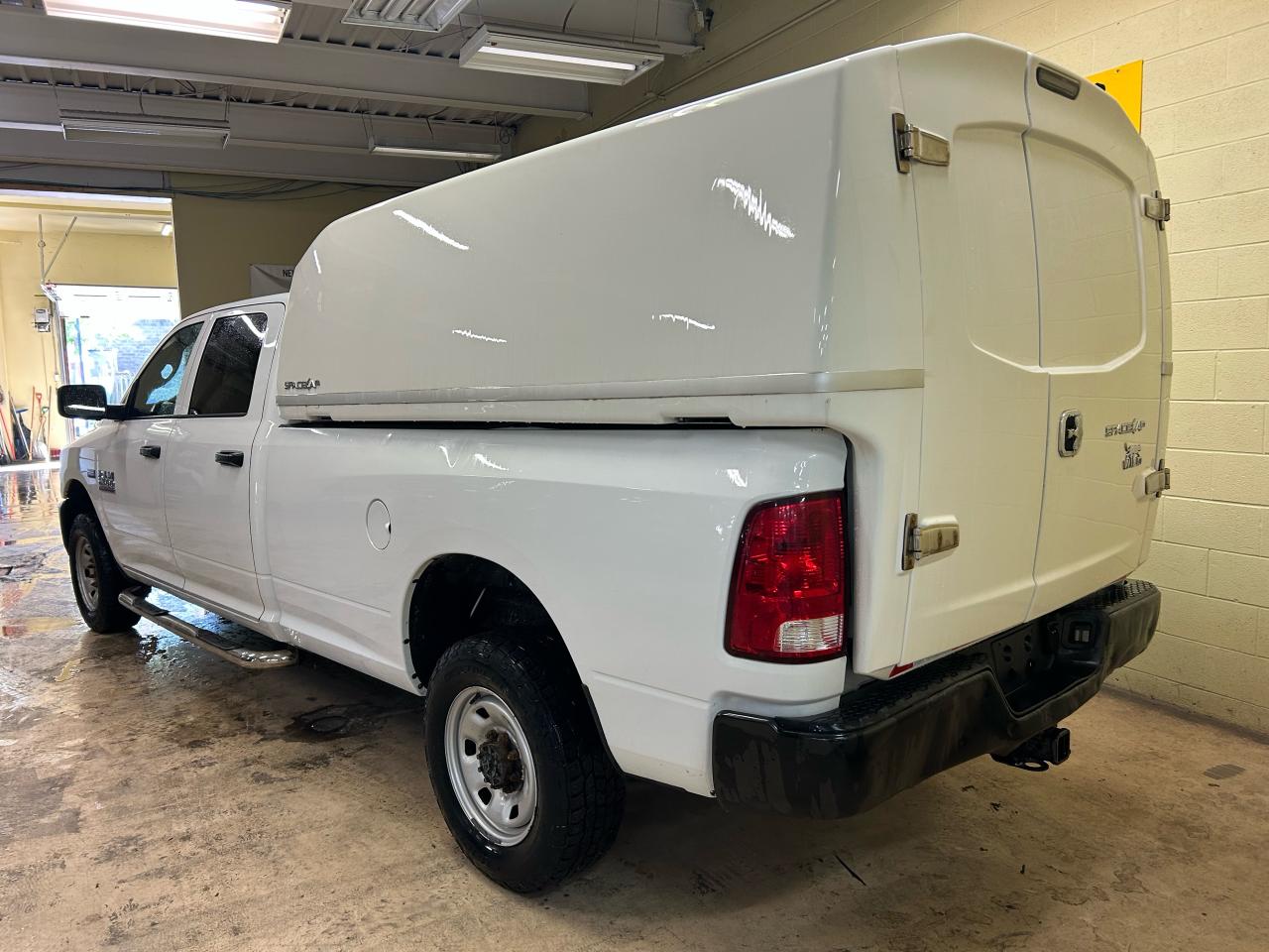 2016 RAM 2500 ST - Photo #4