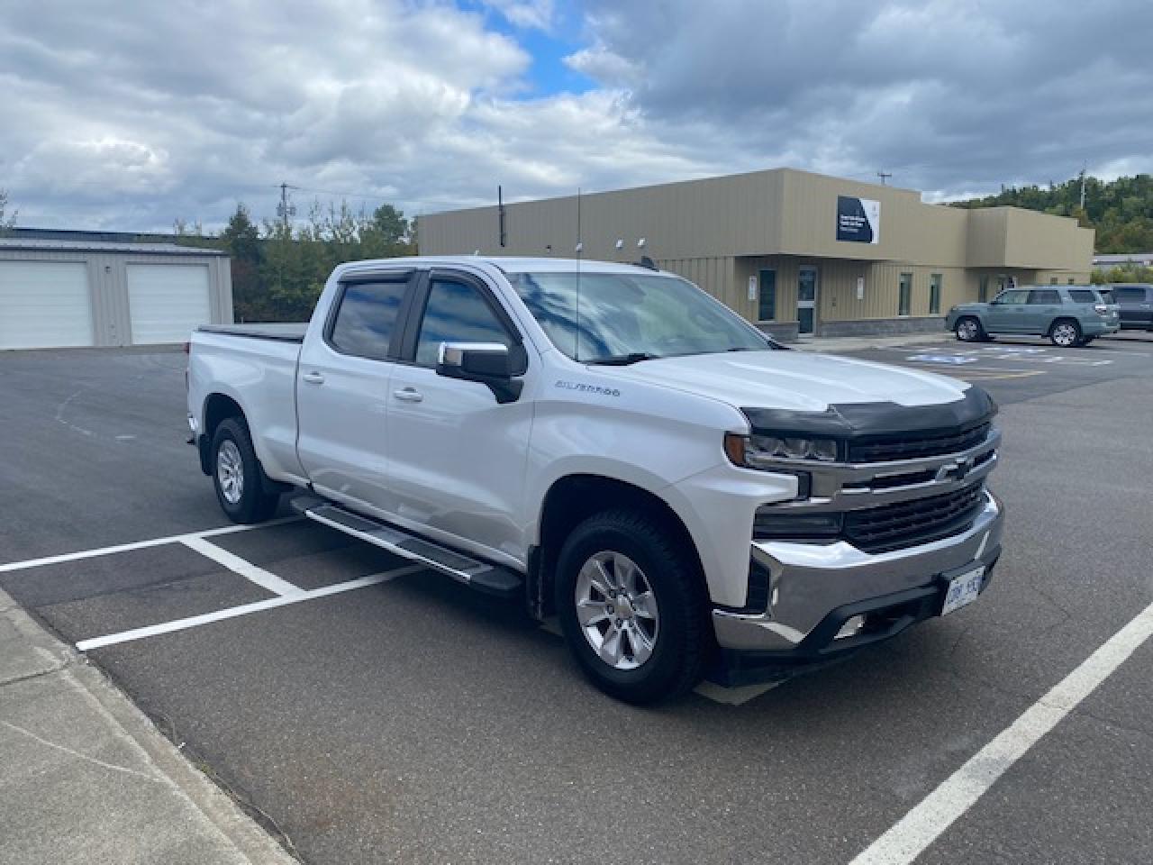 2020 Chevrolet Silverado 1500 4WD Crew Cab 157" LT - Photo #2