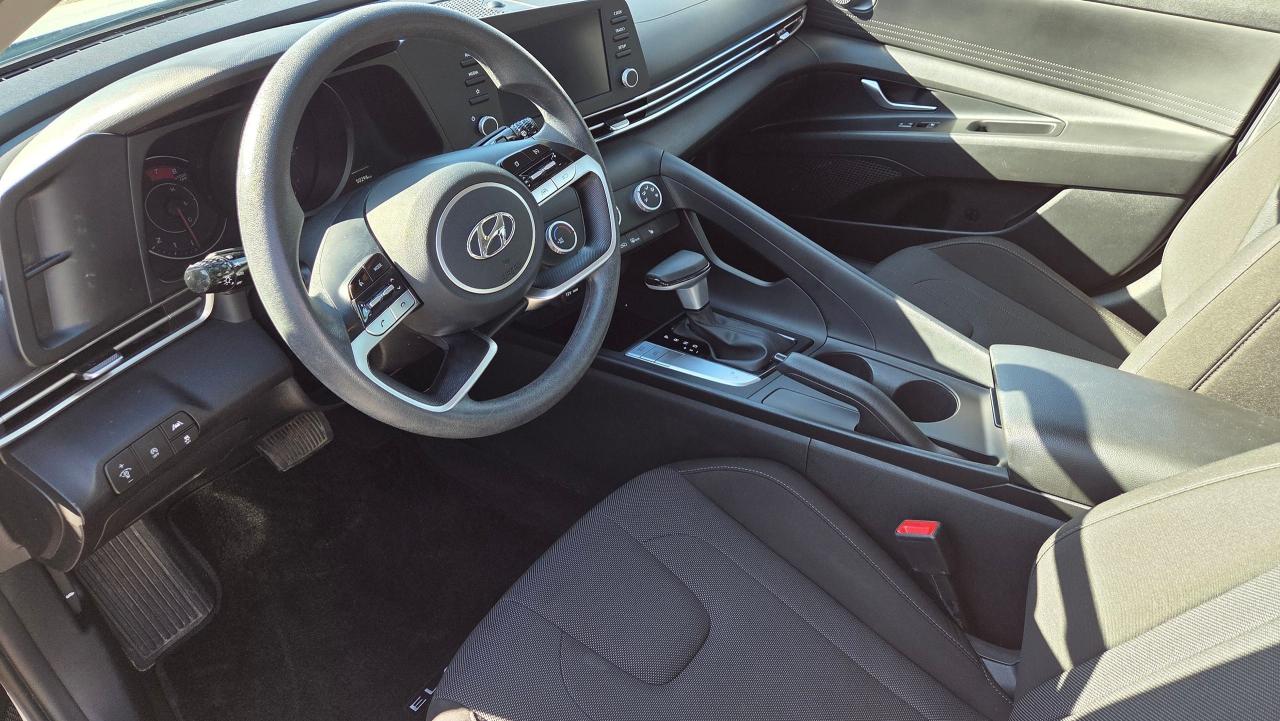 2023 Hyundai Elantra Essential - Photo #7