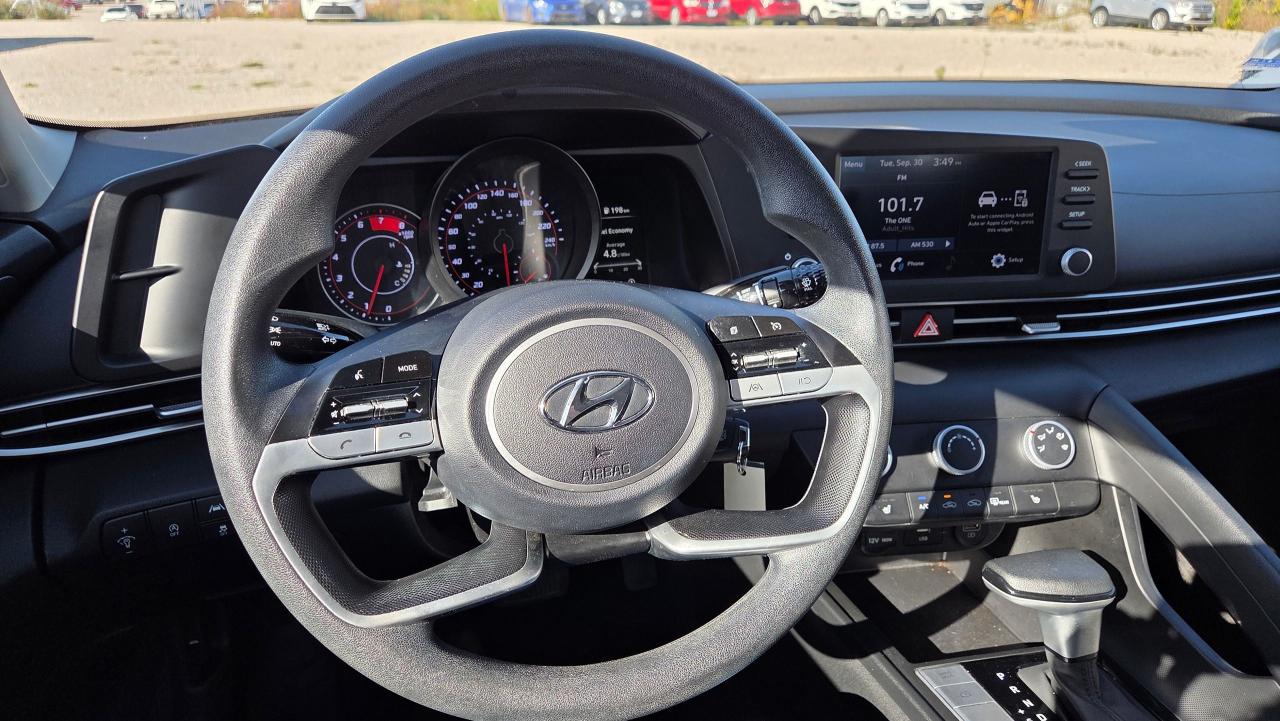 2023 Hyundai Elantra Essential - Photo #13