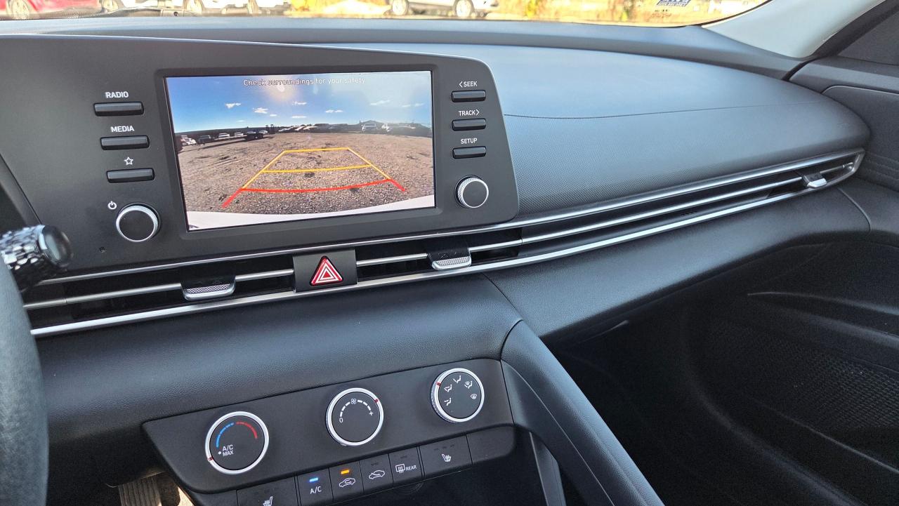 2023 Hyundai Elantra Essential - Photo #15