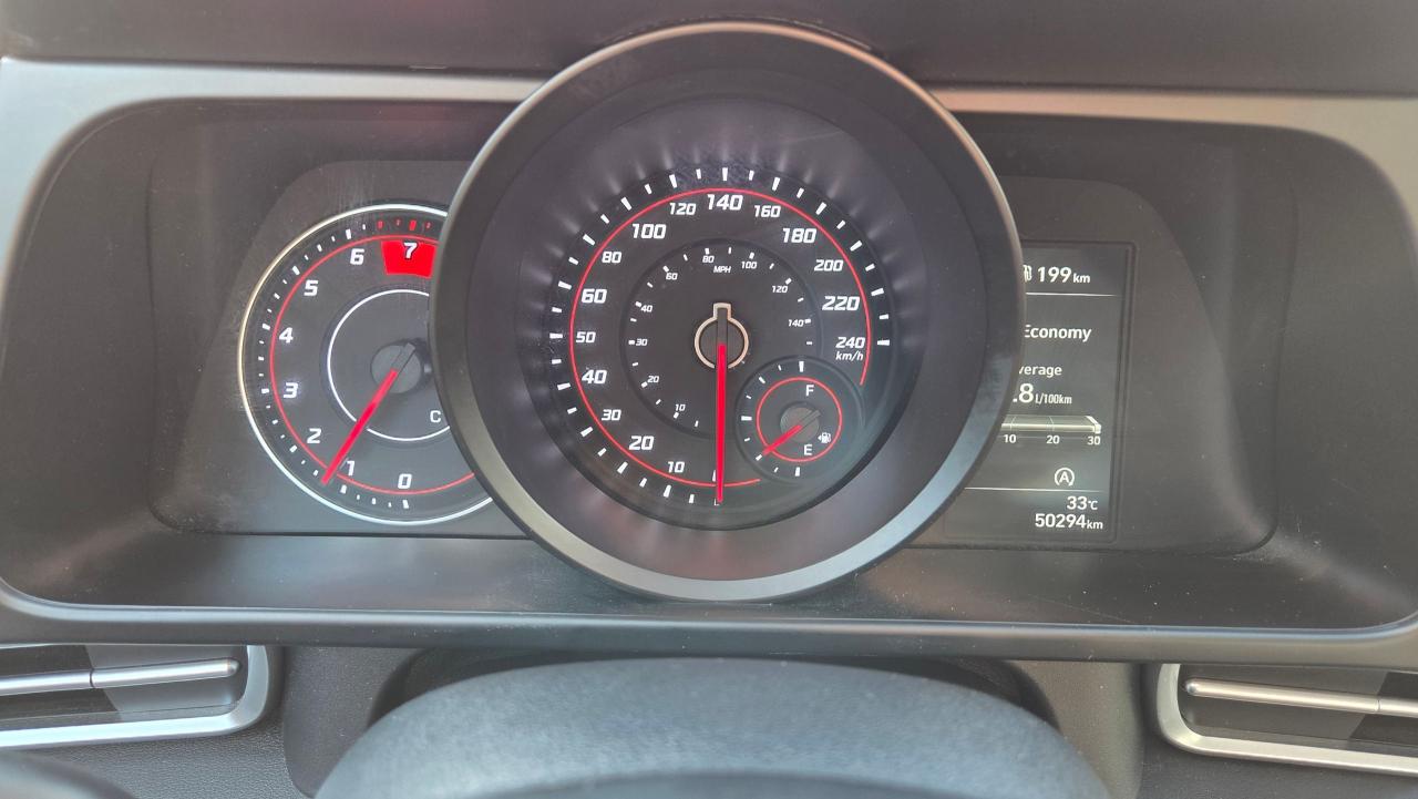 2023 Hyundai Elantra Essential - Photo #17