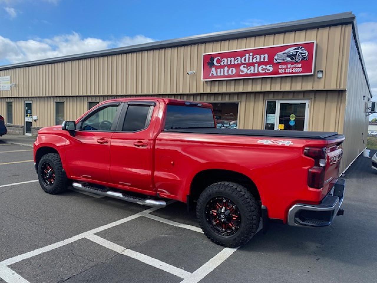 2019 Chevrolet Silverado 1500 4WD Double Cab 147" LT - Photo #2