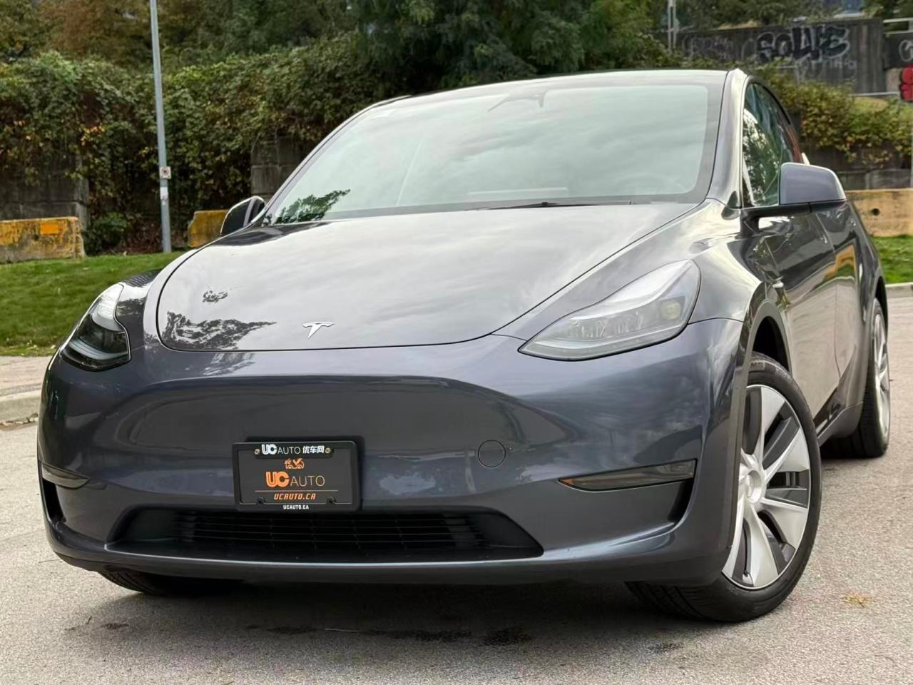 Used 2023 Tesla Model Y RWD/ CLEAN TITLE/ BC LOCAL for sale in Richmond, BC