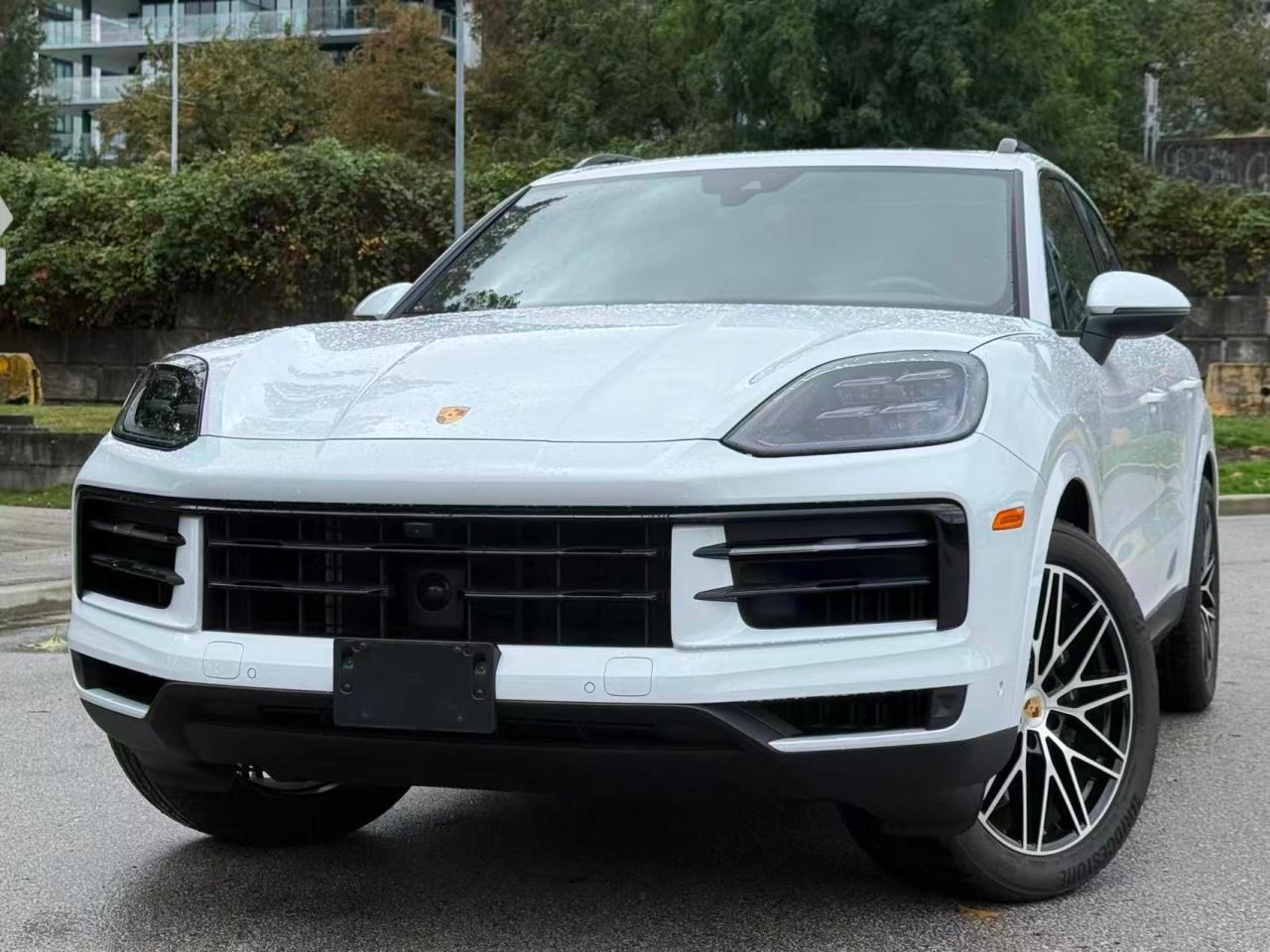 Used 2024 Porsche Cayenne AWD/ PREMIUM PLUS/ CLEAN TITLE/ BC LOCAL for sale in Richmond, BC