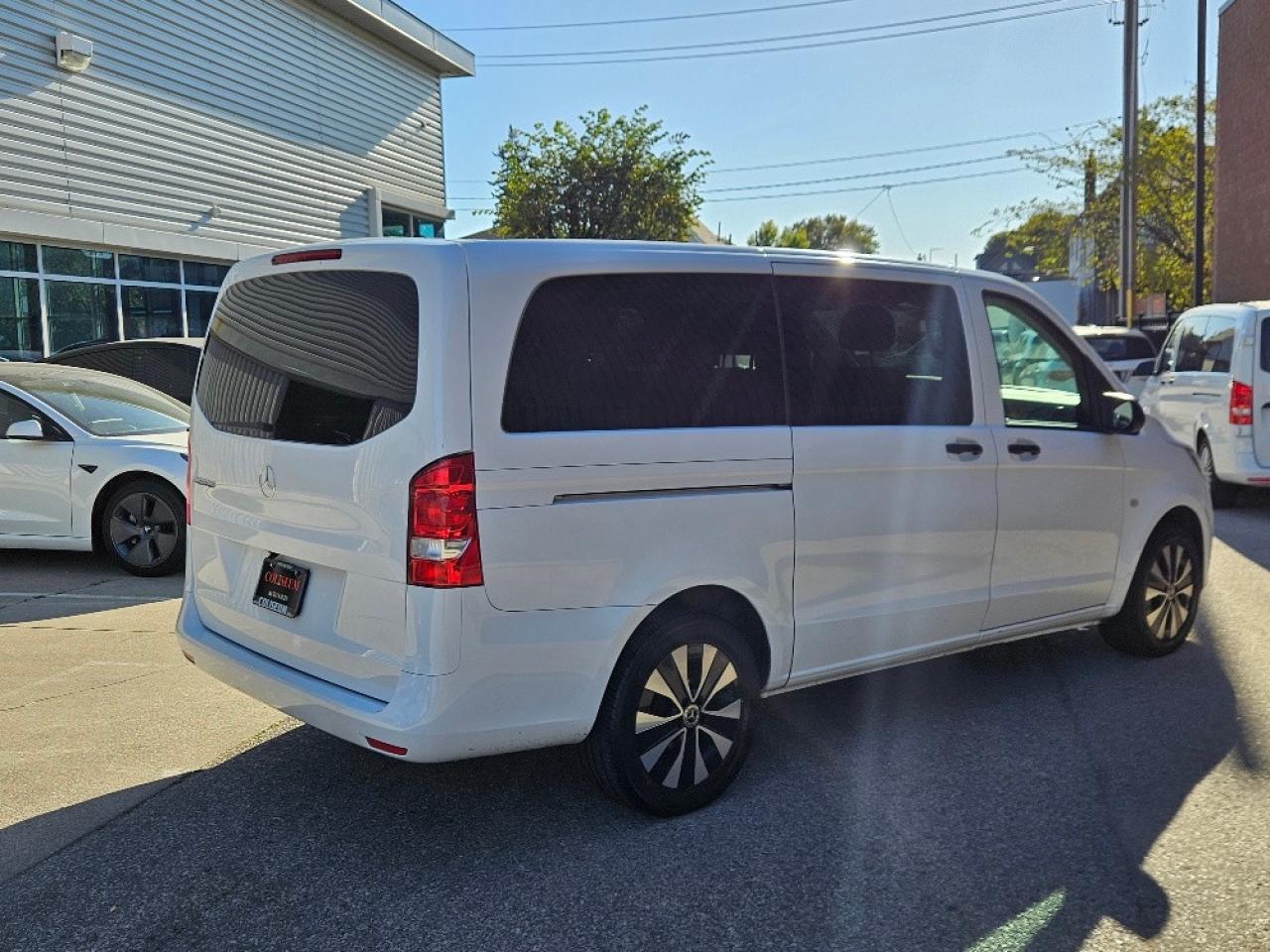 2022 Mercedes-Benz Metris Passenger LEATHER-8 PASSENGER-CERTIFIED Photo4
