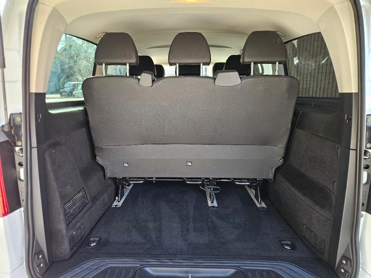 2022 Mercedes-Benz Metris Passenger LEATHER-8 PASSENGER-CERTIFIED Photo