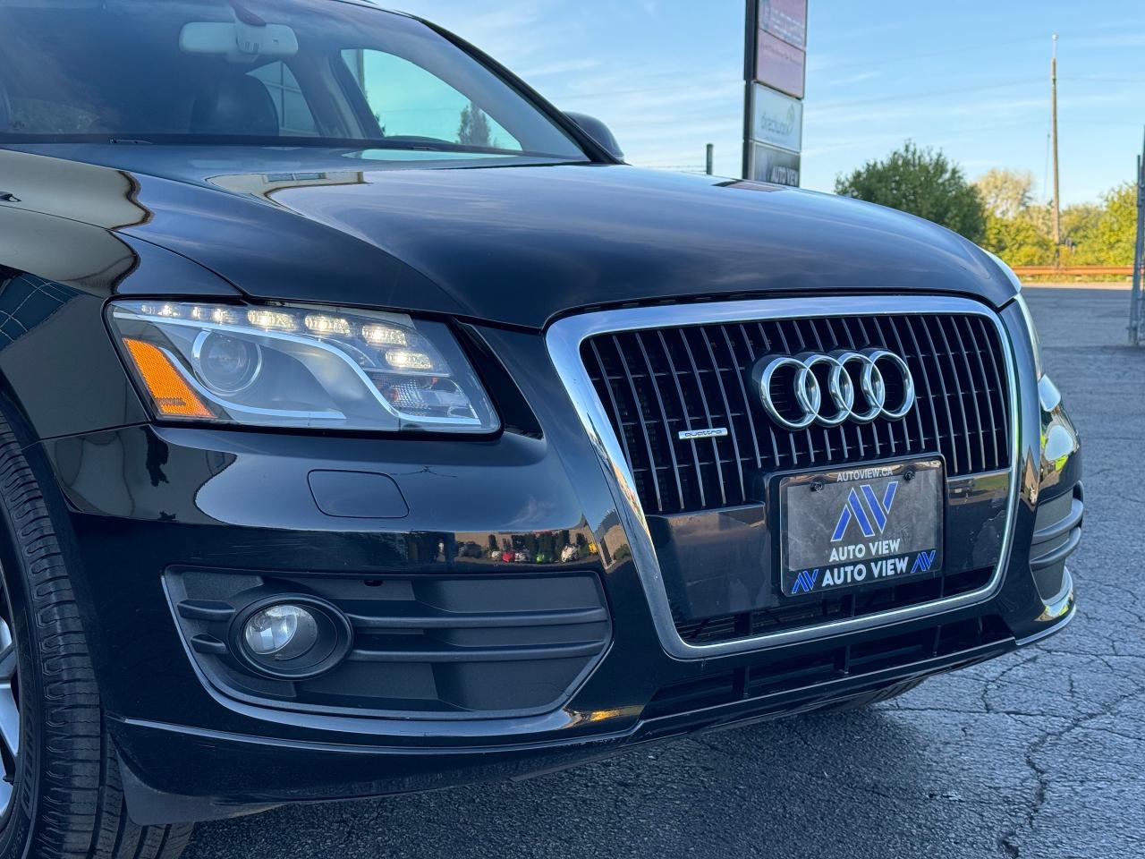 2012 Audi Q5 Premium 3.2L **HEATED FRONT SEATS** - Photo #10