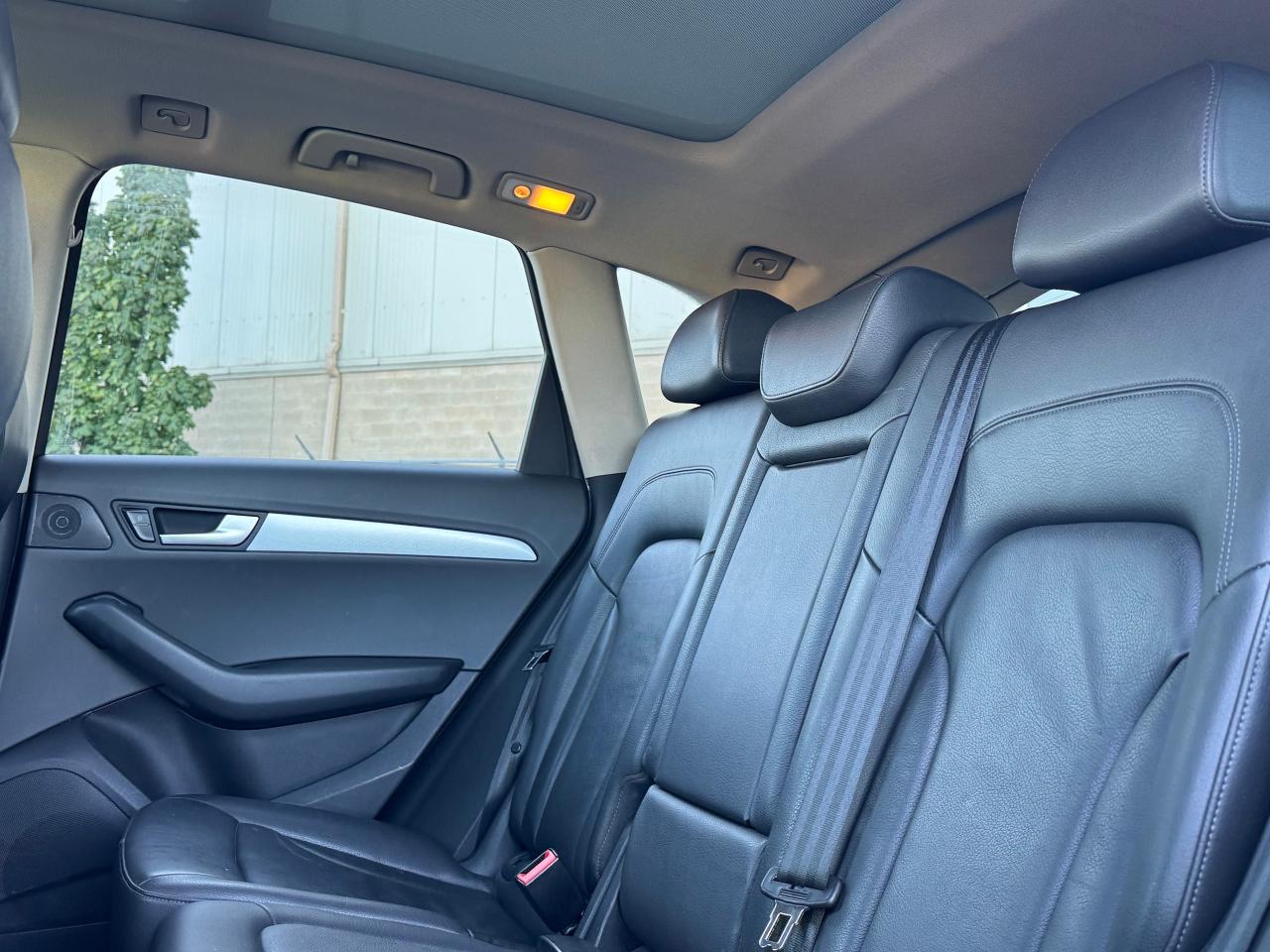 2012 Audi Q5 Premium 3.2L **HEATED FRONT SEATS** - Photo #28