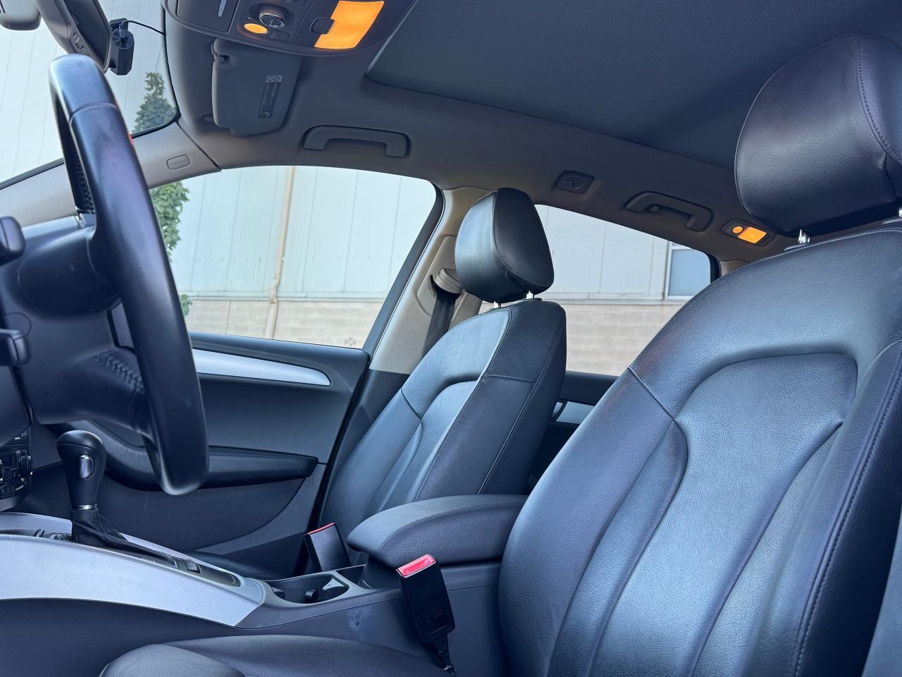 2012 Audi Q5 Premium 3.2L **HEATED FRONT SEATS** - Photo #26