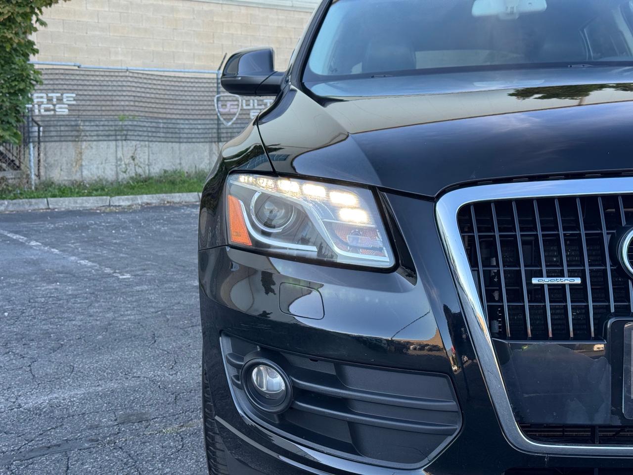 2012 Audi Q5 Premium 3.2L **HEATED FRONT SEATS** - Photo #11