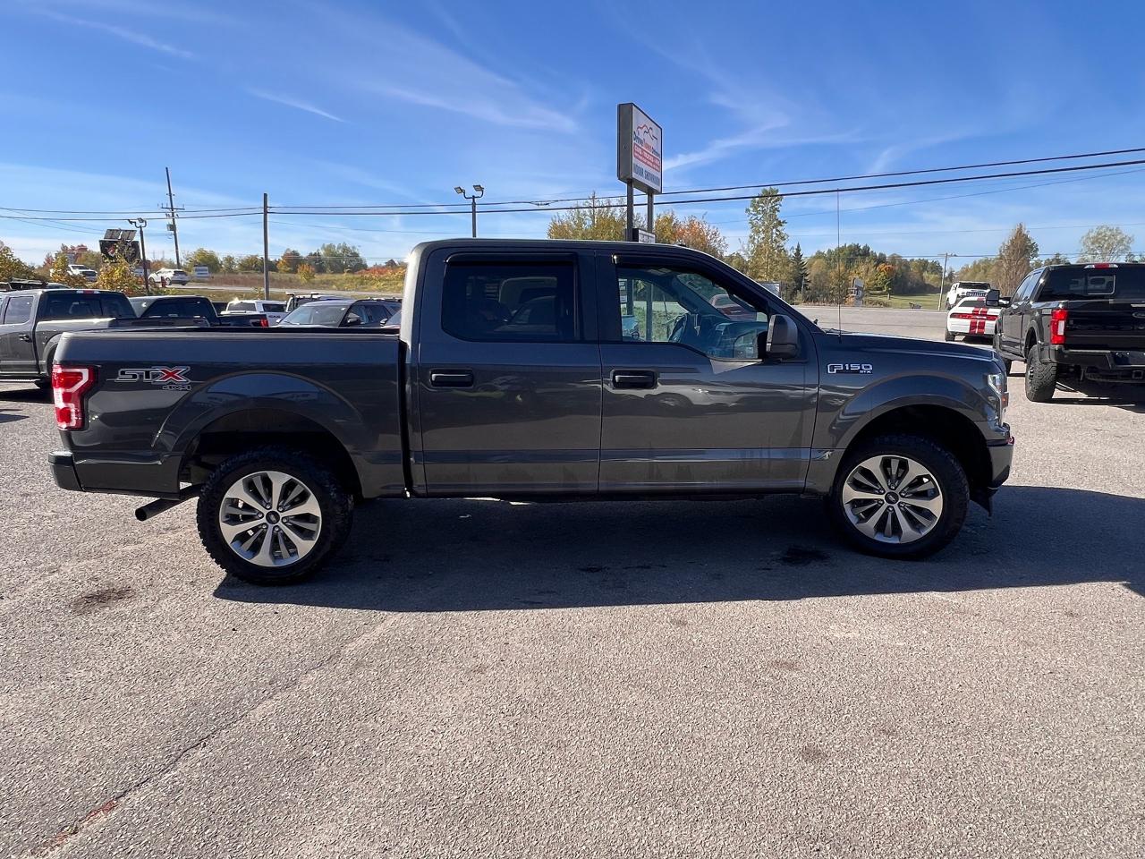 2018 Ford F-150 XL 4WD SuperCrew 5.5' Box Photo2