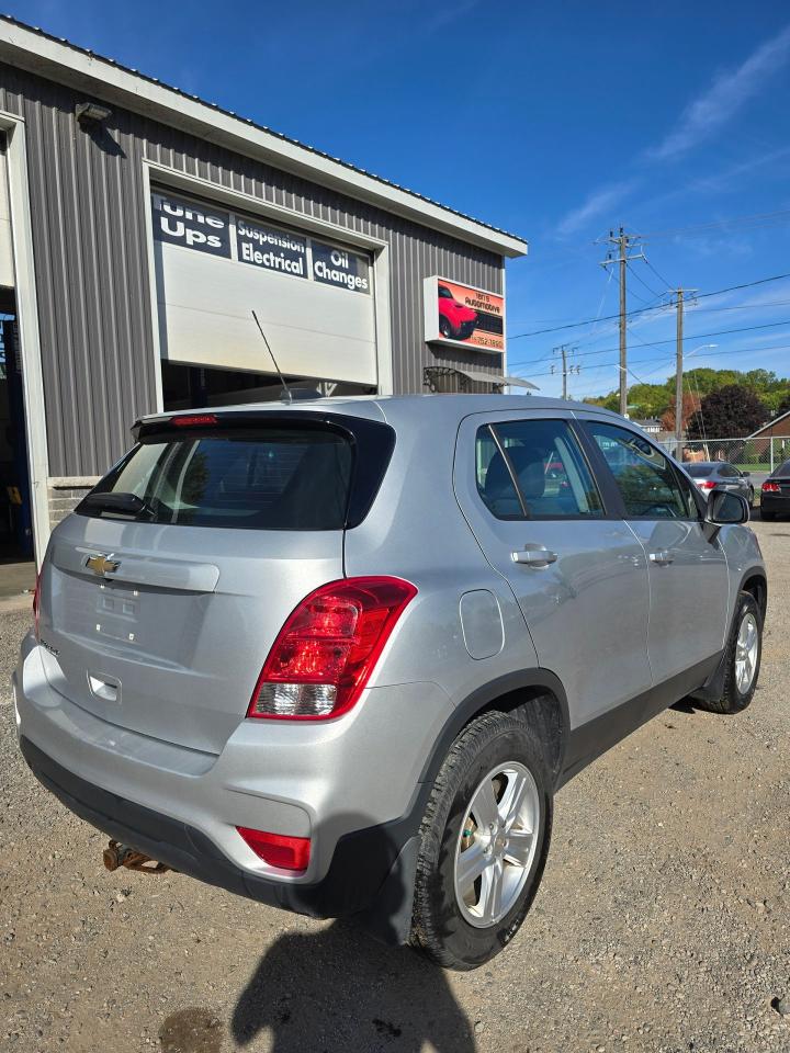 2018 Chevrolet Trax AWD 4dr LS - Photo #8