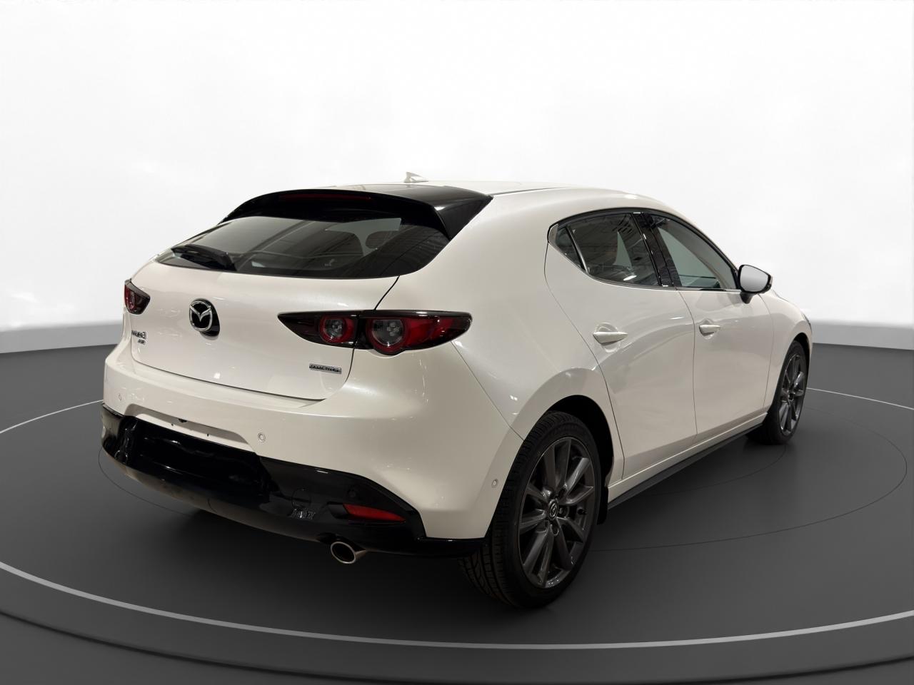 2021 Mazda MAZDA3 GT - Photo #7