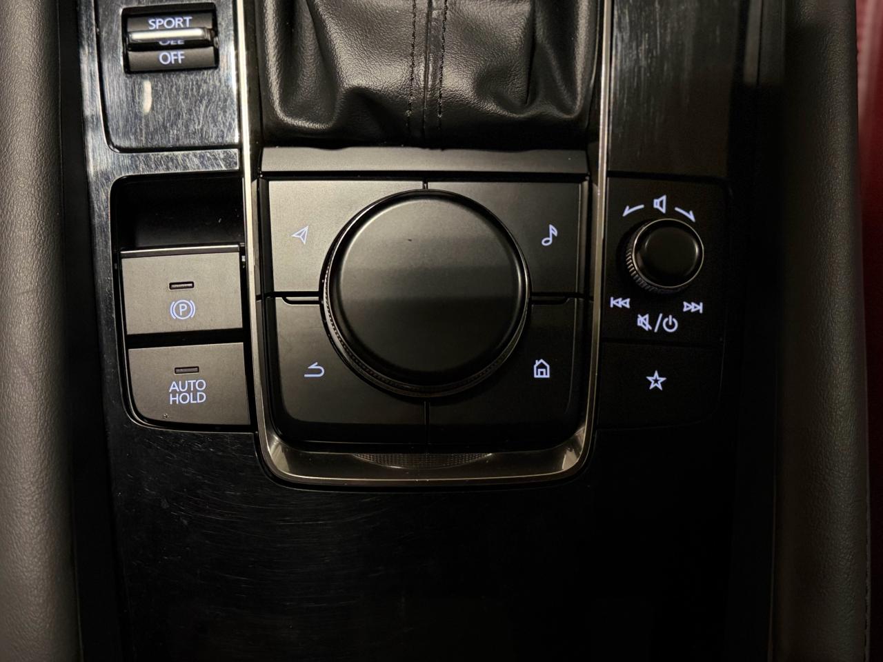 2021 Mazda MAZDA3 GT - Photo #14