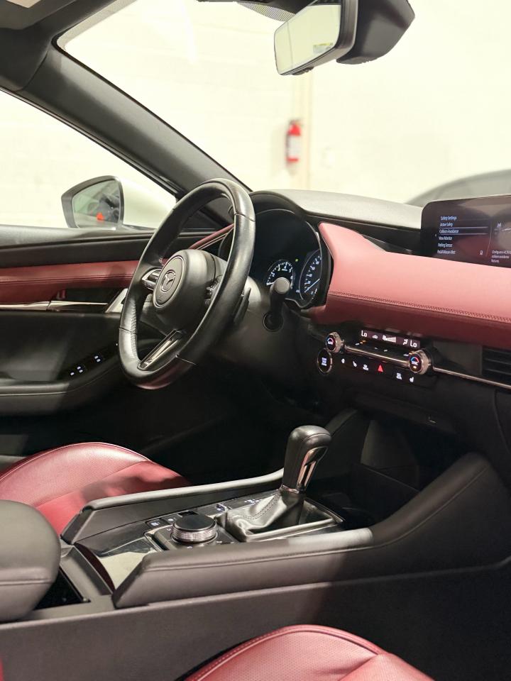 2021 Mazda MAZDA3 GT - Photo #25