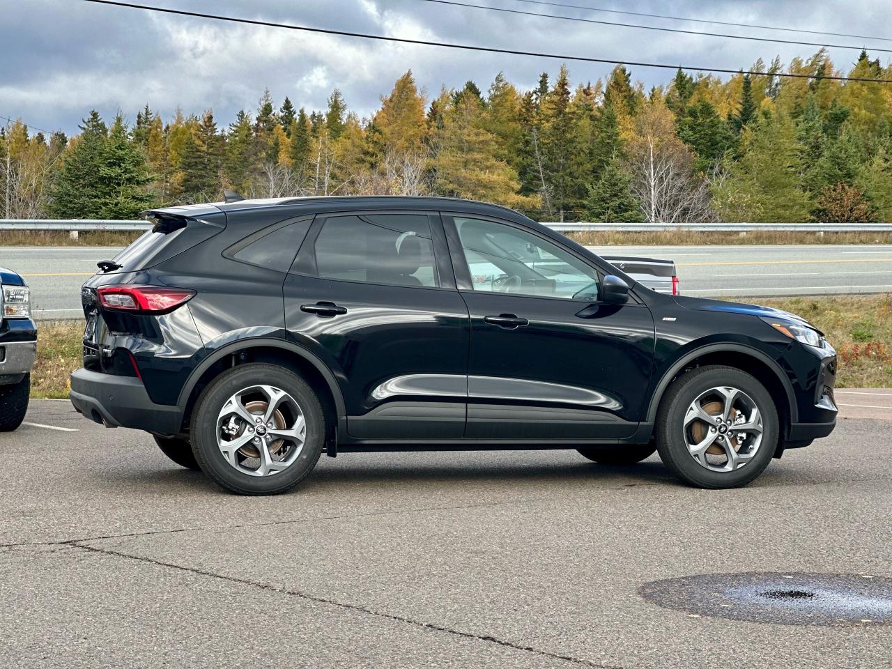 2025 Ford Escape ST-Line AWD Photo5